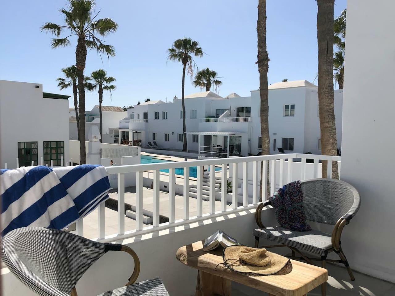 코스타 테기세 Sea Breeze With Shared Pool And Near The Beach 아파트 외부 사진