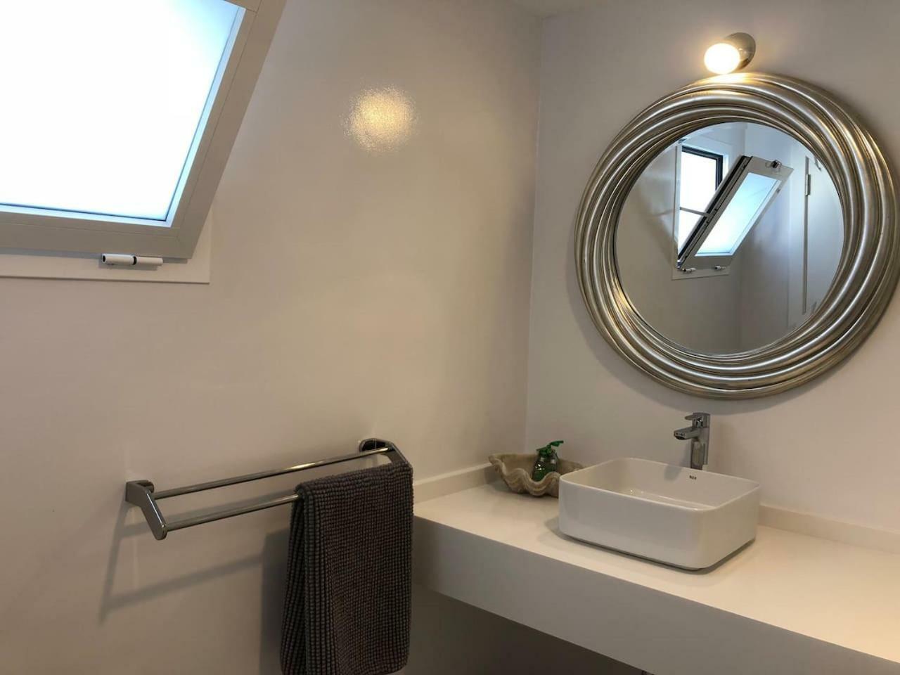 코스타 테기세 Sea Breeze With Shared Pool And Near The Beach 아파트 외부 사진