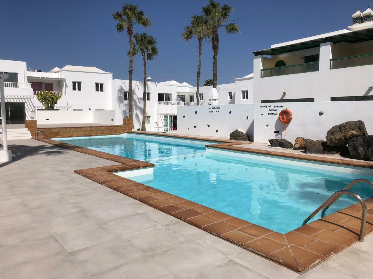 코스타 테기세 Sea Breeze With Shared Pool And Near The Beach 아파트 외부 사진
